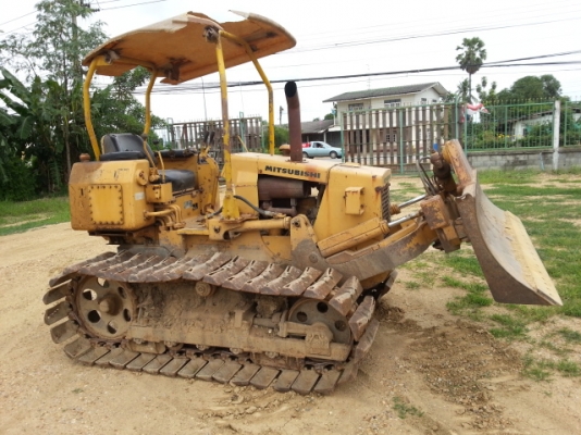 ขาย แทรคเตอร์   MITSUBISHI  BD2F เครื่องดี ระบบดี