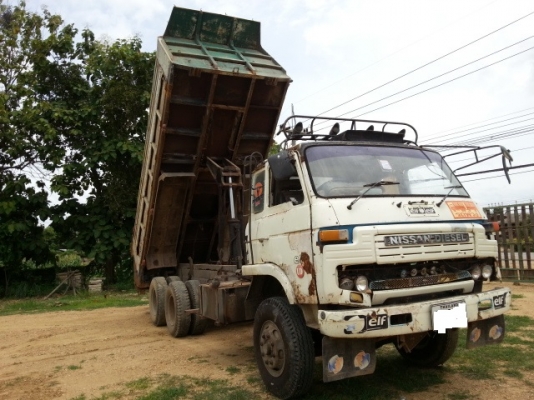 ขาย NISSAN UD ดั้ม 2 เพลา เครื่องPE6 เบรคทิฟฟี  ยางดี หัวลำโพง สโลว์อินเตอร์ แอร์มี