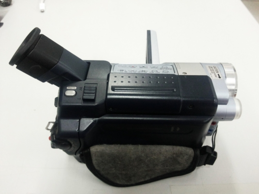 ขายกล้องถ่ายวีดีโอ SONY DCR-TRV355E