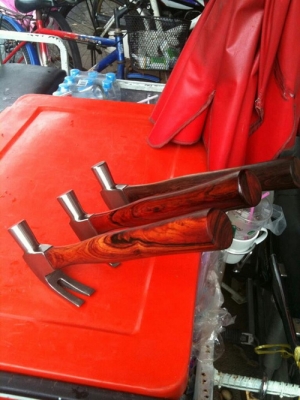 ค้อนฝากรูปให้คุณ ธีระวัฒน์ ครับ