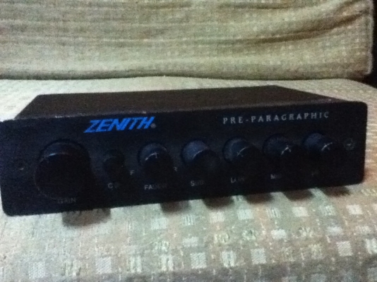 ขายปรีแอมป์ ZENITH รุ่น pre-paracraphic (USA แท้ๆ) เสียงดีครับ