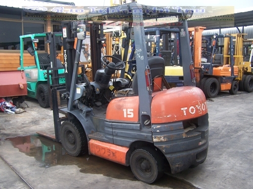 ขายรถ โฟล์คลิฟท์ TOYOTA รุ่น 6-FG15