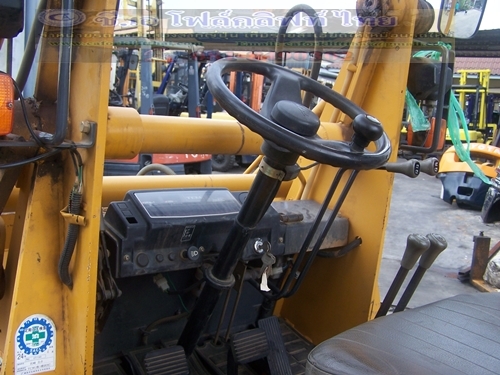 ขาย รถตักล้อยาง TCM รุ่น SG10N6