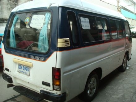 ขายรถตู้พร้อมใช้ครับ ขายรถตู้พร้อมใช้ครับ