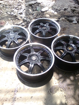 ขายล้อขอบ18 4รู100/114 ชุดละ4800