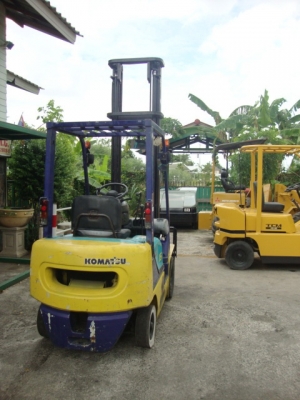 ขายด่วน !!!!!! ขายรถโฟล์คลิฟท์ KOMATSU FD15-16 (รถนอกนำเข้า พร้อมใช้) เครื่องยนต์ดีเซล เกียร์ธรรมดา เสาสูง 5 เมตร งา 1,070 มม. พร้อมงากระดกได้ ยางตัน 4 ล้อ ขายด่วน !!!!!! ขายรถโฟล์คลิฟท์ KOMATSU FD15-16 (รถนอกนำเข้า พร้อมใช้) เครื่องยนต์ดีเซล เกียร์ธรรมดา เสาสูง 5 เมตร งา 1,070 มม. พร้อมงากระดกได้ ยางตัน 4 ล้อ