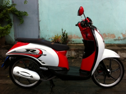 scoopy i ปี53 ล้อแม๊ก เครื่องดี ภาษีเต็ม 57