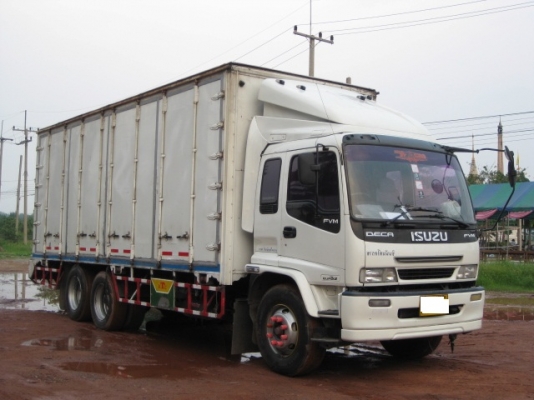 รถสิบล้อตู้10 บาน เพลาเดียว Isuzu FVM