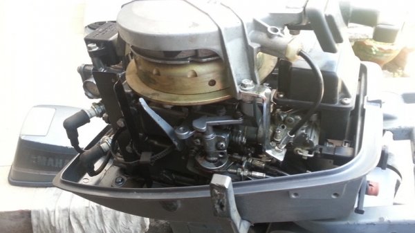 เครื่องยามาฮ่า 6 แรงสองจังหวะหางสั้นครับ