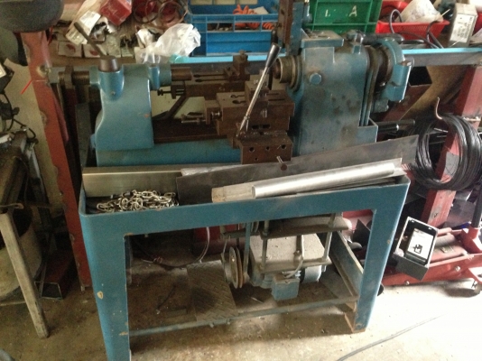 ขายแท่นกลึงมือโยก collete 32 mm. สภาพสวย พร้อมใช้งาน รับประกันคุณภาพ สนใจโทร. 082-561-8028 / 085-177-2887 line ID mananon1919