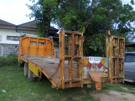 ขายสิบล้อหน้ายาวบรรทุกรถเกี่ยวข้าว โทรเลยครับ 088-3224565