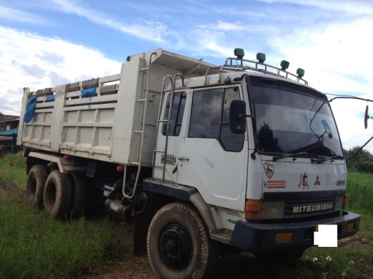 ขายรถ สิบล้อ  MITSUBISHI FUSO 527M-TD 195 แรง สภาพเดิมๆ พร้อมใช้งาน ราคาถูก เอกสารครบ
