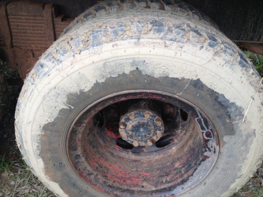 ขายรถ สิบล้อ  MITSUBISHI FUSO 527M-TD 195 แรง สภาพเดิมๆ พร้อมใช้งาน ราคาถูก เอกสารครบ