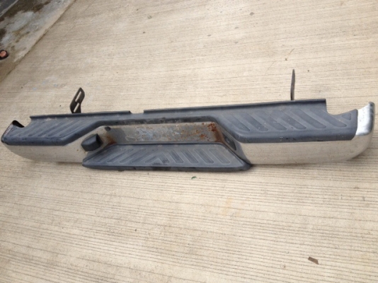 กันชนท้ายนิสสันนาวาร่า