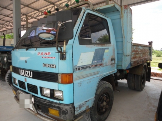 ISUZU NKR