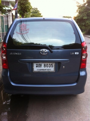 ขายดาวน์ TOYOTA  AVANZA ปี 2011 รุ่น j เกียร์ธรรมดา