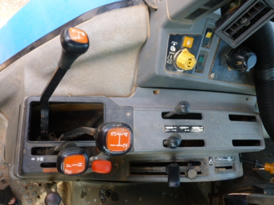 แสงฟ้าเต้นรถ///จำหน่ายรถไถ2เพลา FORD-6640 ฮอนแลน เกียร์ธรรมดา พร้อมเล่มทะเบียนแสงฟ้าเต้นรถ///จำหน่ายรถไถ2เพลา FORD-6640 ฮอนแลน เกียร์ธรรมดา พร้อมเล่มทะเบียน แสงฟ้าเต้นรถ///จำหน่ายรถไถ2เพลา FORD-6640 ฮอนแลน เกียร์ธรรมดา พร้อมเล่มทะเบียนแสงฟ้าเต้นรถ///จำหน่ายรถไถ2เพลา FORD-6640 ฮอนแลน เกียร์ธรรมดา พร้อมเล่มทะเบียน