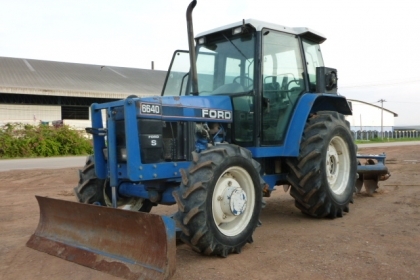 แสงฟ้าเต้นรถ///จำหน่ายรถไถ2เพลา FORD-6640 ฮอนแลน เกียร์ธรรมดา พร้อมเล่มทะเบียนแสงฟ้าเต้นรถ///จำหน่ายรถไถ2เพลา FORD-6640 ฮอนแลน เกียร์ธรรมดา พร้อมเล่มทะเบียน