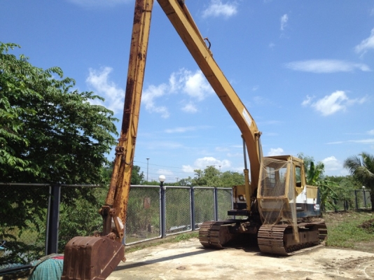 ขายด่วน รถแบ็คโฮ pc 120 รุ่น 1 komussu  ขาย 720,000