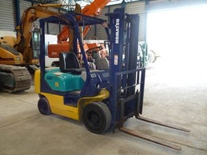 ขายรถฟอร์คลีฟท์ KOMATSU FG15T-16 เสา3 เมตร เบ็นซิลออโต้ ปี1998 รถนอกนำเข้า ติดต่อ มานะ 085-9049669