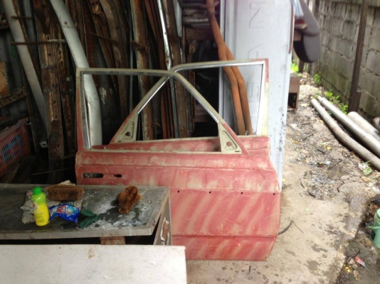 ขายอะไหล่ Benz w108, w114/8, w115, w116, w116