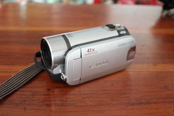 ขายกล้องวีดีโอถ่ายรูปได้