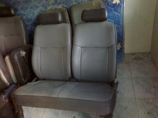 เบาะน้่งรถตู้ มือ2