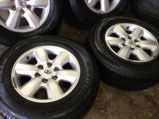 ล้อ เฟอร์จูนเนอร์ ขอบ17" เดิม พร้อมยาง 265-65-17 บริสโตน สวยๆ