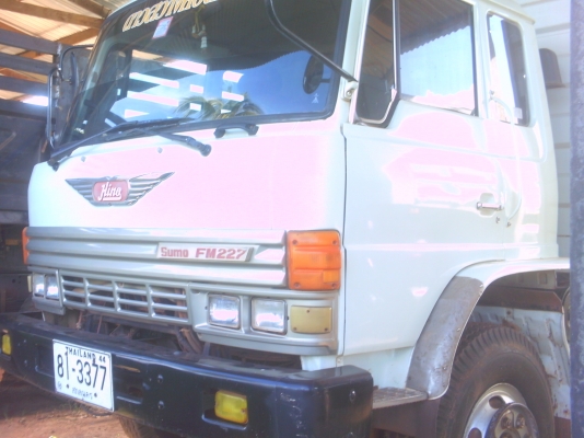 รถบรรทุก HINO  220 แรง  และกระบะดัมพ์ พร้อมใช้งาน