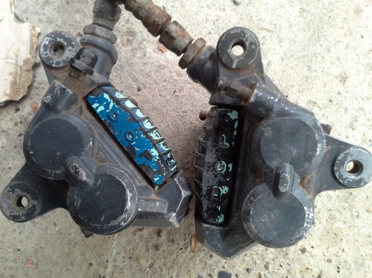 ขายชุดหน้า Disk คู่ ของ Suzuki 400 cc และล้อหน้า หลัง