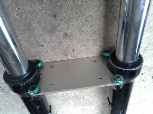 ขายชุดหน้า Disk คู่ ของ Suzuki 400 cc และล้อหน้า หลัง