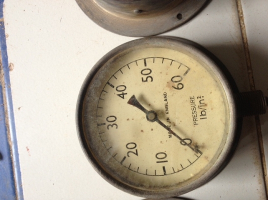 เกวัดแรงดันลม  อังกฤษ