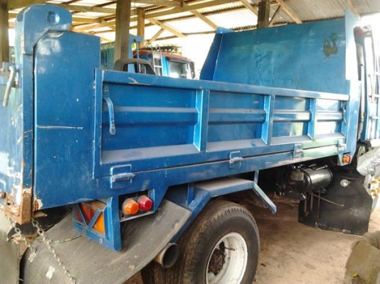 ขาย 6ล้อดั๊มดิน HINO FD3HDA เครื่องHO7D 195HP แห้งๆไม่เยิ้ม แน่น ช่วงล่างปึ๊กคัสซีสวยไม่ผุไม่ดามไม่ปะ กระบะดั๊มเหล็ก4ตันยิงหน้าสภาพสวยสีสวยพื้นดีข้างดีไม่มีผุ ยางสวย6เส้น หัวดีสีดีภายในสวยคอนโซลครบ พ.พาวเวอร์ ทริฟฟี่ แอร์ พร้อมใช้ พร้อมลุยงาน เกสารเล่มทะเ