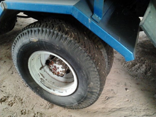 ขาย 6ล้อดั๊มดิน HINO FD3HDA เครื่องHO7D 195HP แห้งๆไม่เยิ้ม แน่น ช่วงล่างปึ๊กคัสซีสวยไม่ผุไม่ดามไม่ปะ กระบะดั๊มเหล็ก4ตันยิงหน้าสภาพสวยสีสวยพื้นดีข้างดีไม่มีผุ ยางสวย6เส้น หัวดีสีดีภายในสวยคอนโซลครบ พ.พาวเวอร์ ทริฟฟี่ แอร์ พร้อมใช้ พร้อมลุยงาน เกสารเล่มทะเ