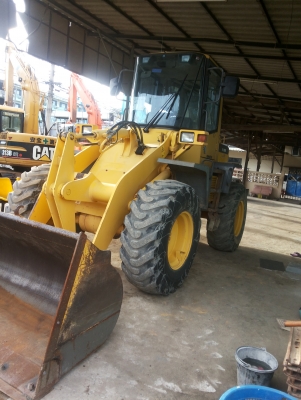 ขายรถตัก ล้อยาง W100