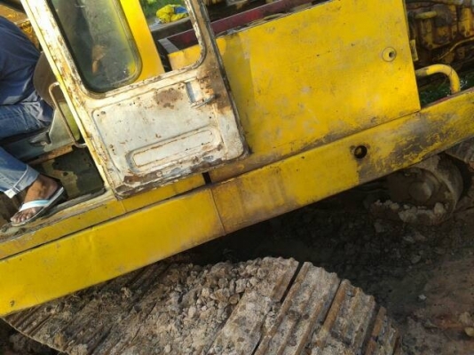 ขายด่วน แบคโฮ SUMITOMO 120 เครื่อง 6D15 เครื่องดี ปั้มแรงดี เอวแน่น บู้ชไม่แตก โซ่พอใช้ พร้อมใช้งานเลย