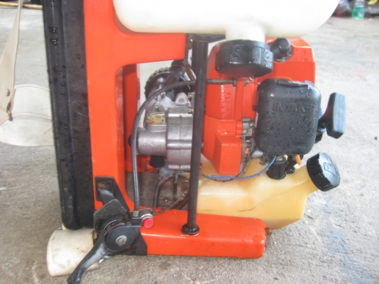 เครื่องพ่นยา