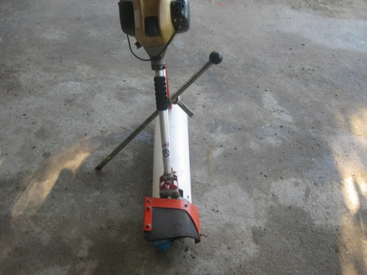 เครื่องแหวกร่องน้ำ