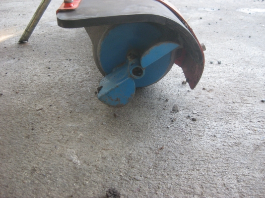 เครื่องแหวกร่องน้ำ