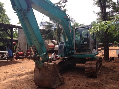 ขายKOBELCO SK 135 5xxxชั่วโมง สภาพสวยพร้อมใช้ มีลายหัวเจาะพร้อม เก่านอก ราคาต่อรองได้ ติดต่อได้ที่คุณอ๊อฟ พิจิตร 086-737-9991