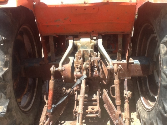 คูโบต้า L3202 4 WD 2 เพลา พวงมาลัยเพาเวอร์ เครื่องดี เกียร์ดี  ตัวเปล่า