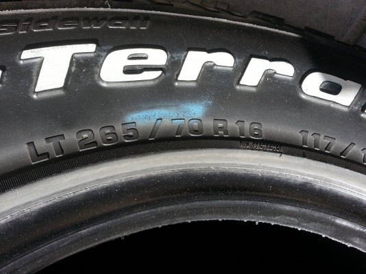 ขายยาง bf all 265/70/16 ปี11 18500 ขายยาง bf all 265/70/16 ปี11 18500