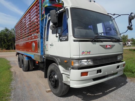 รถสิบล้อ HINO  1 เพลา รุ่น FL3H