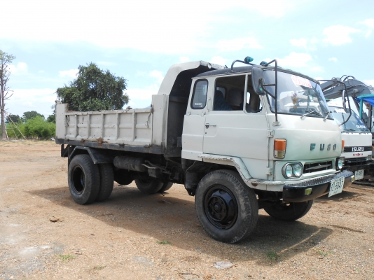 รถหกล้ดดั๊ม  MITSUBIHI  FUSO