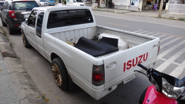 ขาย isuzu TFR มังกร ปี91 สภาพเดิม สีเดิม 150,000 บาท ขาย isuzu TFR มังกร ปี91 สภาพเดิม สีเดิม 150,000 บาท