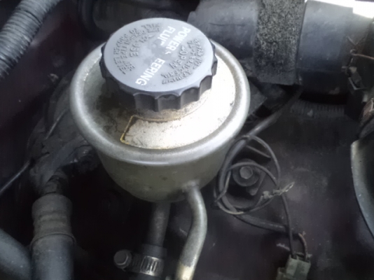 ขาย TOYOTA VAN mighty x เครื่อง 2500 power ราคา 135000 แอร์เย็น มีทะเบียนพร้อมโอน