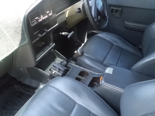 ขาย TOYOTA VAN mighty x เครื่อง 2500 power ราคา 135000 แอร์เย็น มีทะเบียนพร้อมโอน