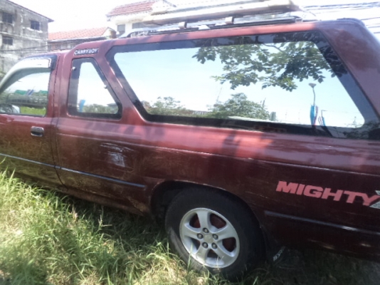 ขาย TOYOTA VAN mighty x เครื่อง 2500 power ราคา 135000 แอร์เย็น มีทะเบียนพร้อมโอน