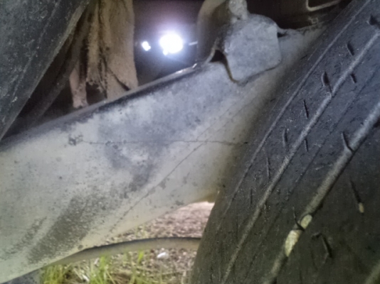 ขาย TOYOTA VAN mighty x เครื่อง 2500 power ราคา 135000 แอร์เย็น มีทะเบียนพร้อมโอน