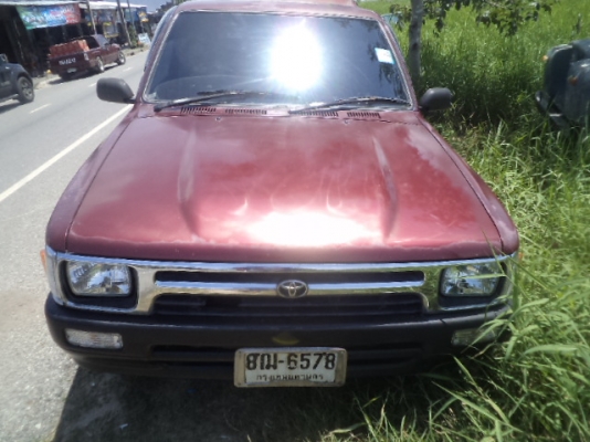 ขาย TOYOTA VAN mighty x เครื่อง 2500 power ราคา 135000 แอร์เย็น มีทะเบียนพร้อมโอน